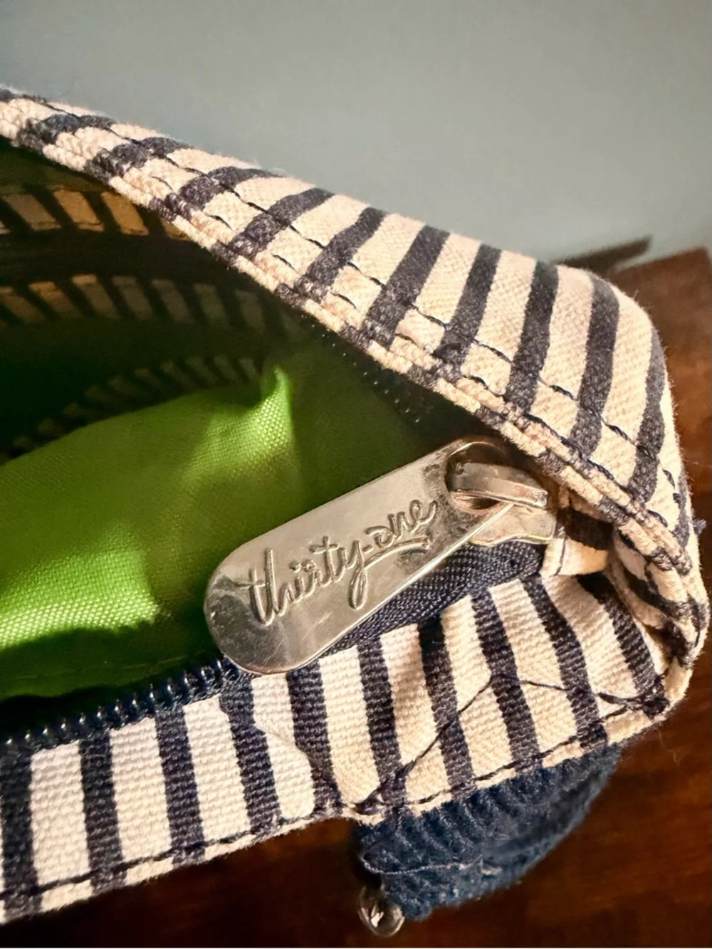 Thirty-one Navy and Cream Striped Crossbody Bag - Picture 6 of 6